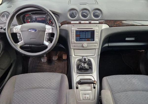 Ford Galaxy cena 16500 przebieg: 234843, rok produkcji 2007 z Strzegom małe 121